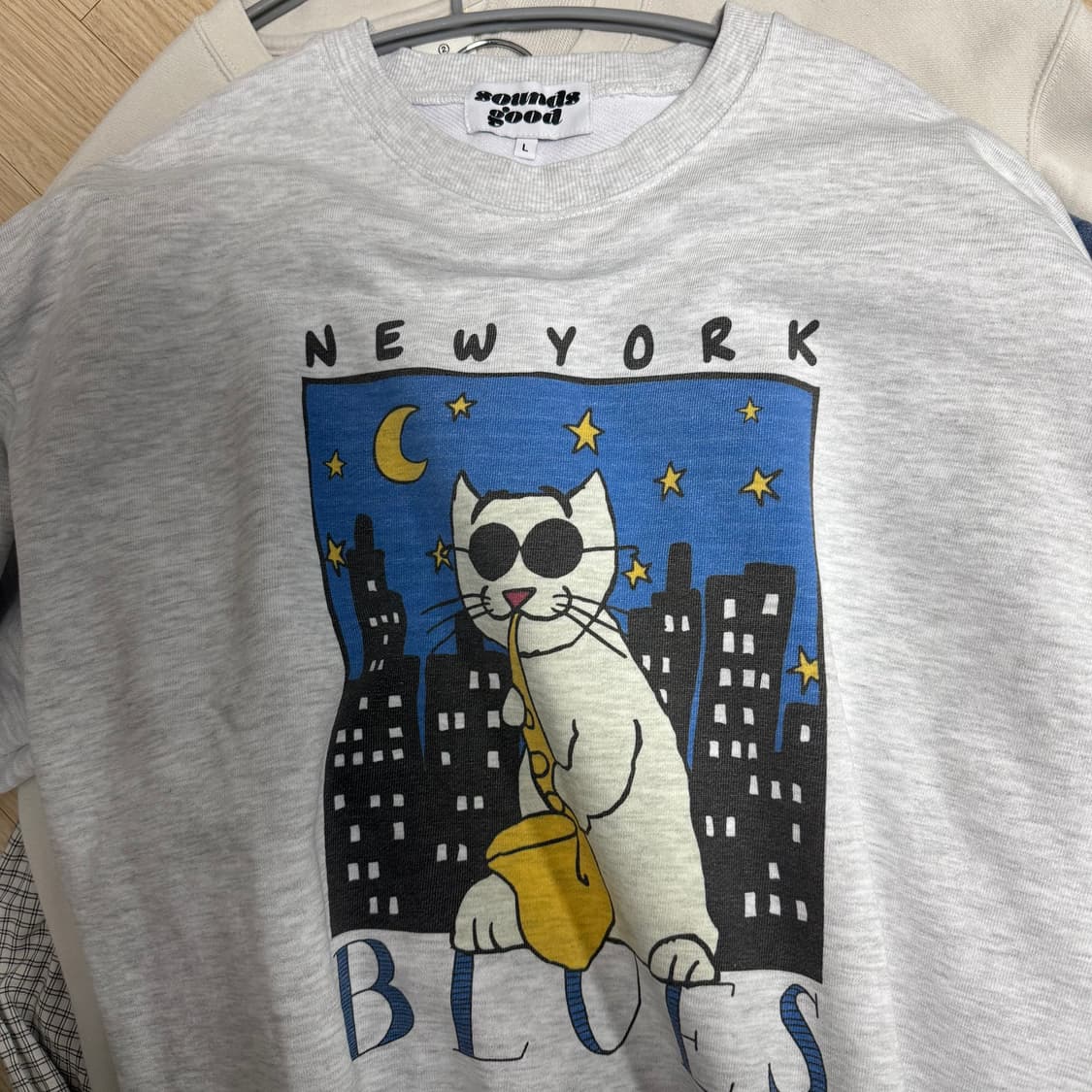 [L] 사운즈굿 뉴욕 블루스 고양이 맨투맨 상품이미지2