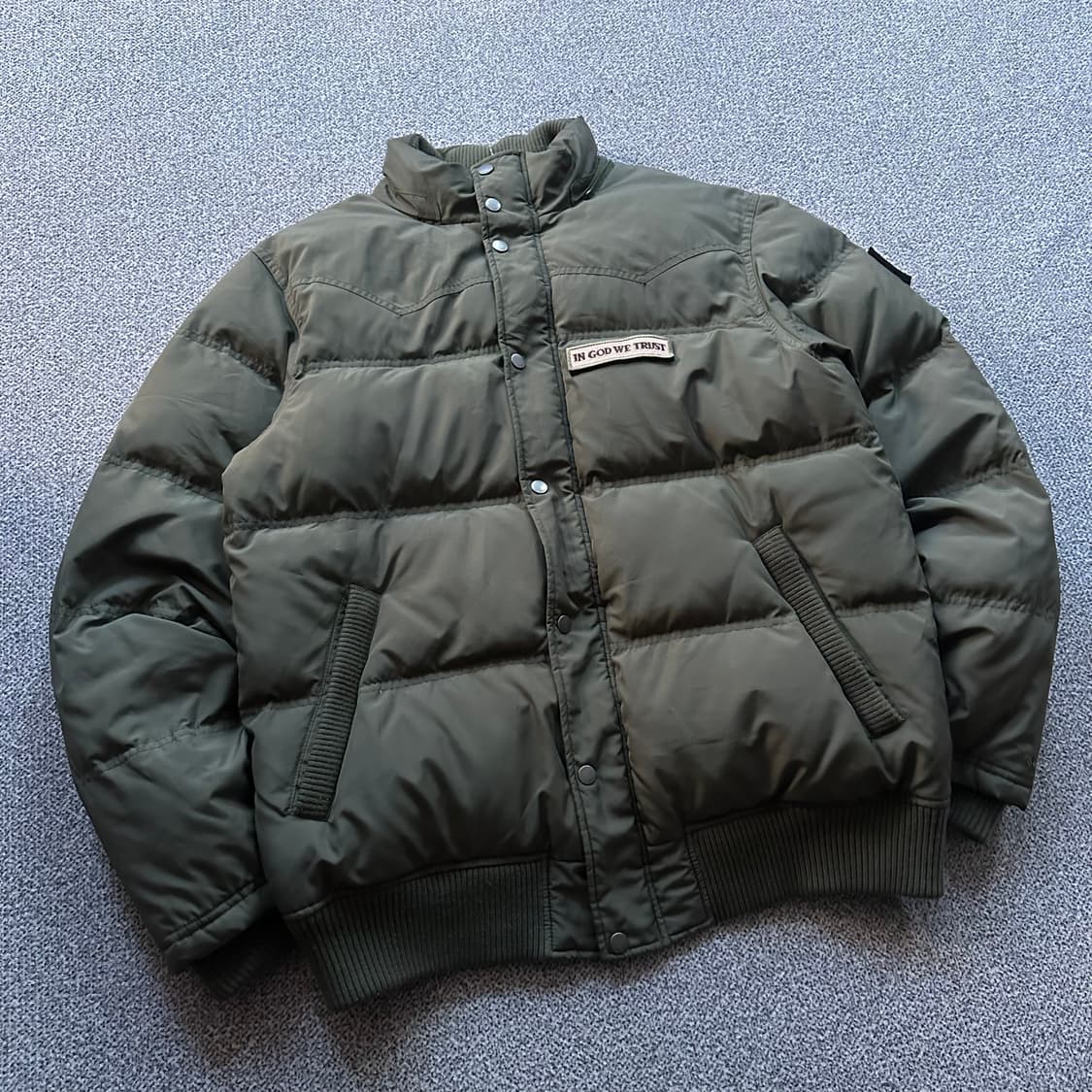 컬럼비아 카키 패딩 점퍼  상품이미지1