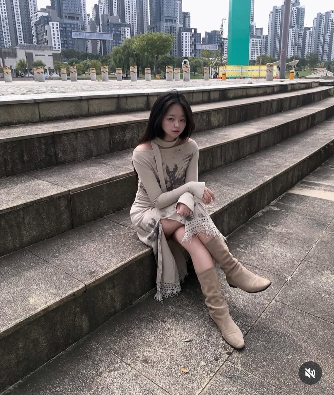 그런지 프린팅 허리 셔링 롱원피스 (착샷ㅇ) 상품이미지8