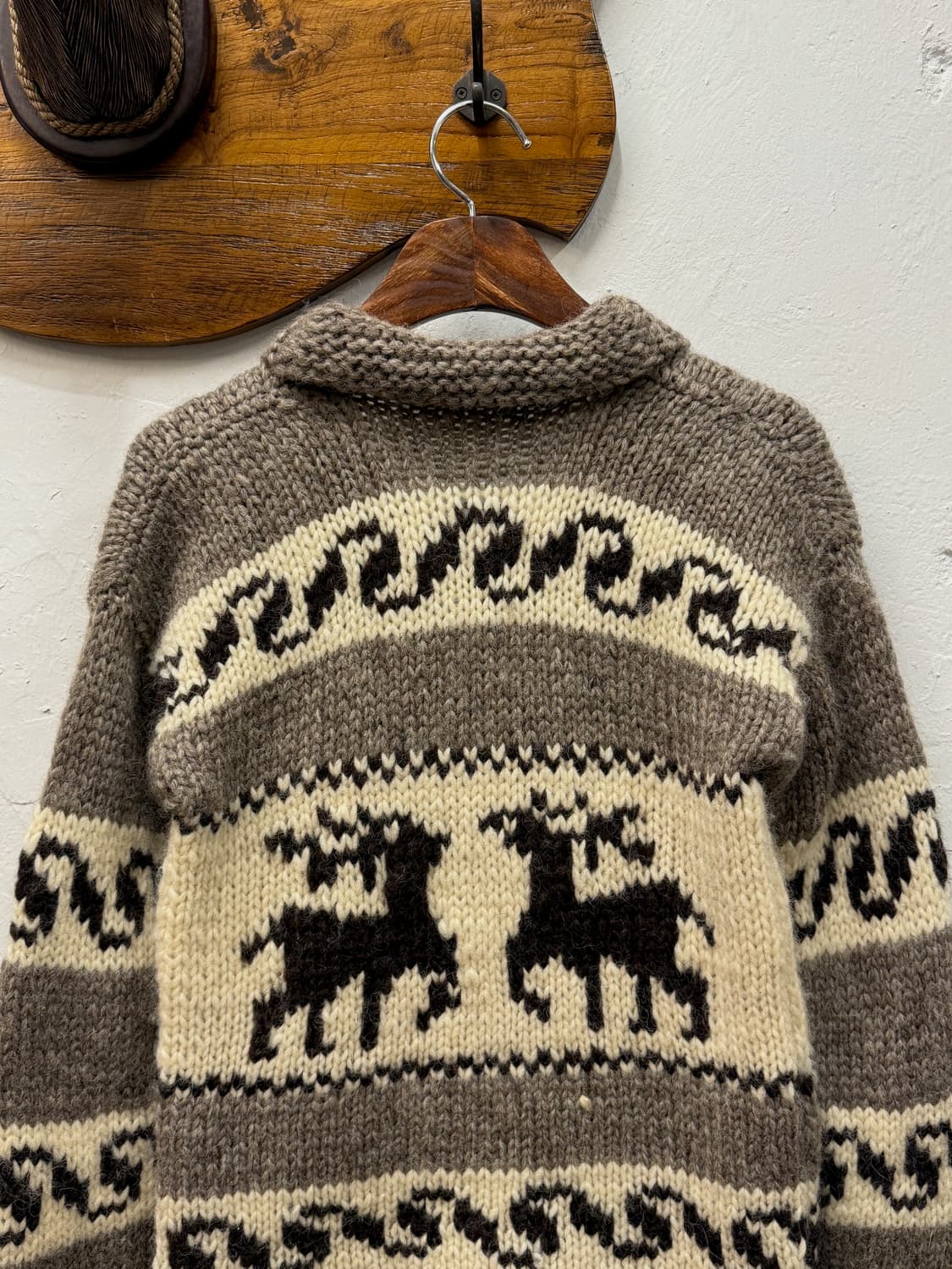 44) Shawl Collar Knit Sweater 상품이미지5