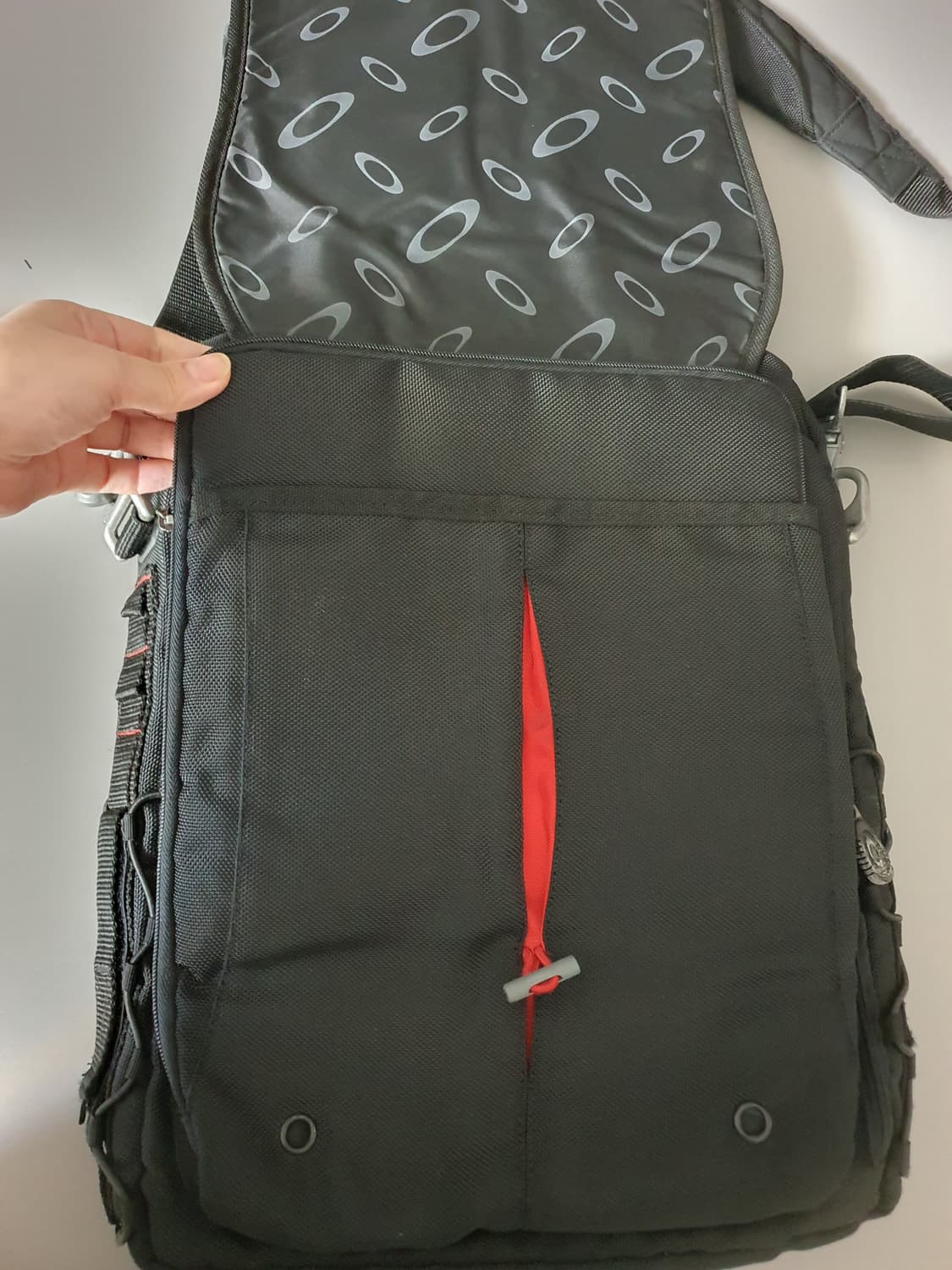 오클리 메신저백 상품이미지6