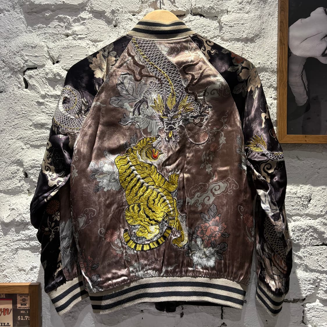 빈티지 호랑이,용 자수 바시티 자켓 상품이미지2