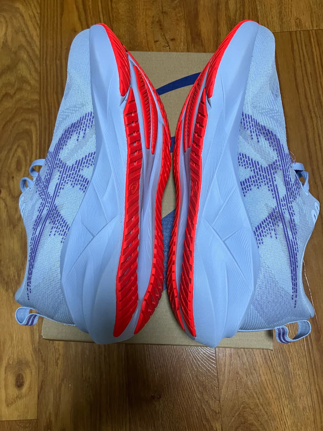 아식스 노바블라스트5 도쿄 260 실착1회 상품이미지6