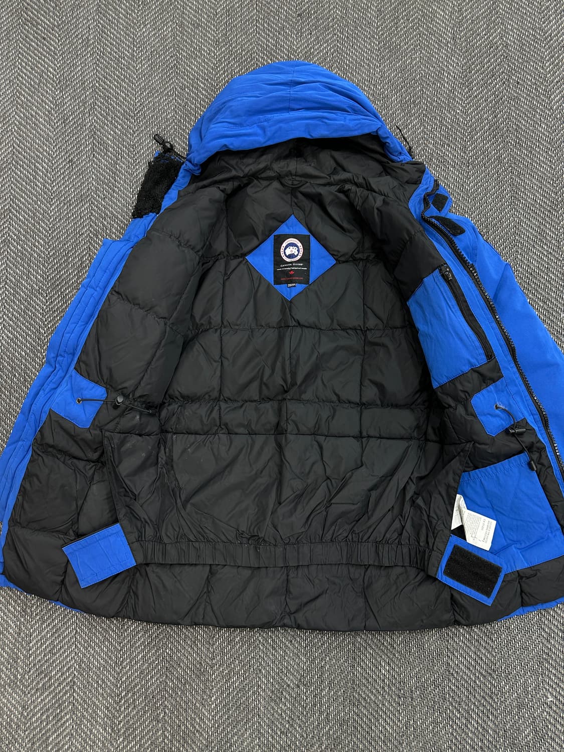 캐나다구스 익스페디션 파카 블루 상품이미지7