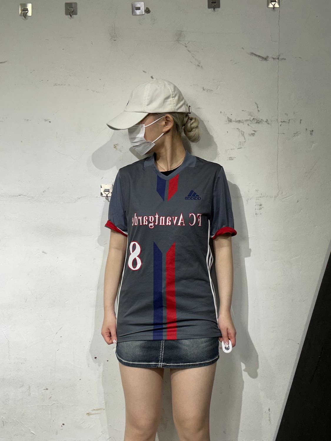 아디다스 차콜 축구팀 유니폼 고프코어 반팔 티셔츠 M  상품이미지2