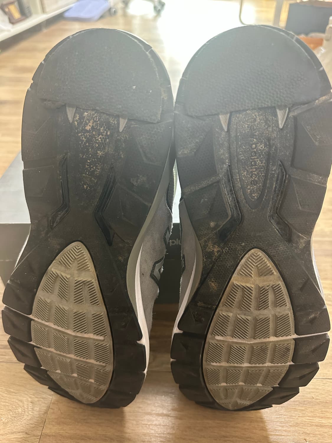 뉴발란스 990v5 285 상품이미지4