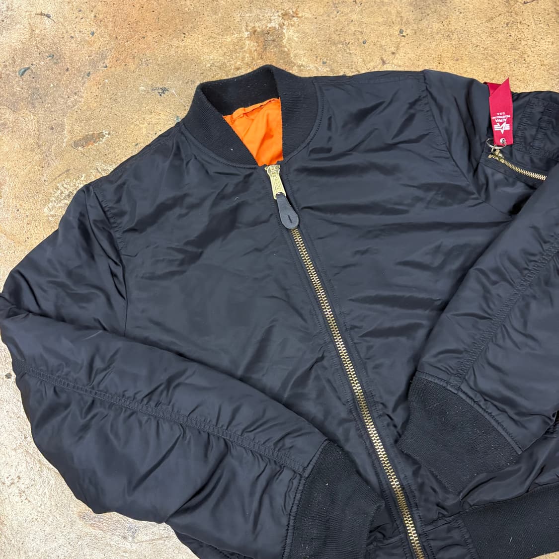 [정품/M] 알파인더스트리 ma-1 점퍼 b10 상품이미지1