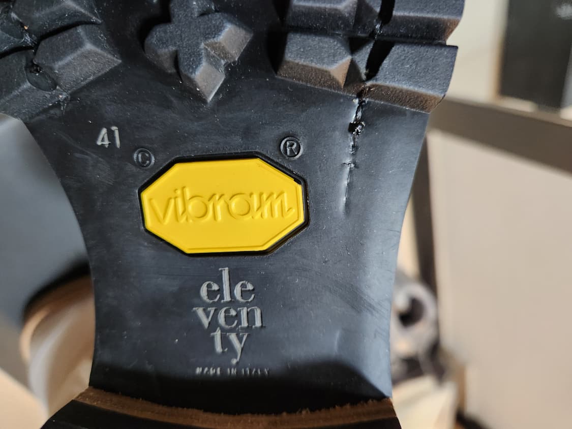 일레븐티 트래킹 슈즈 유일매물 상품이미지4