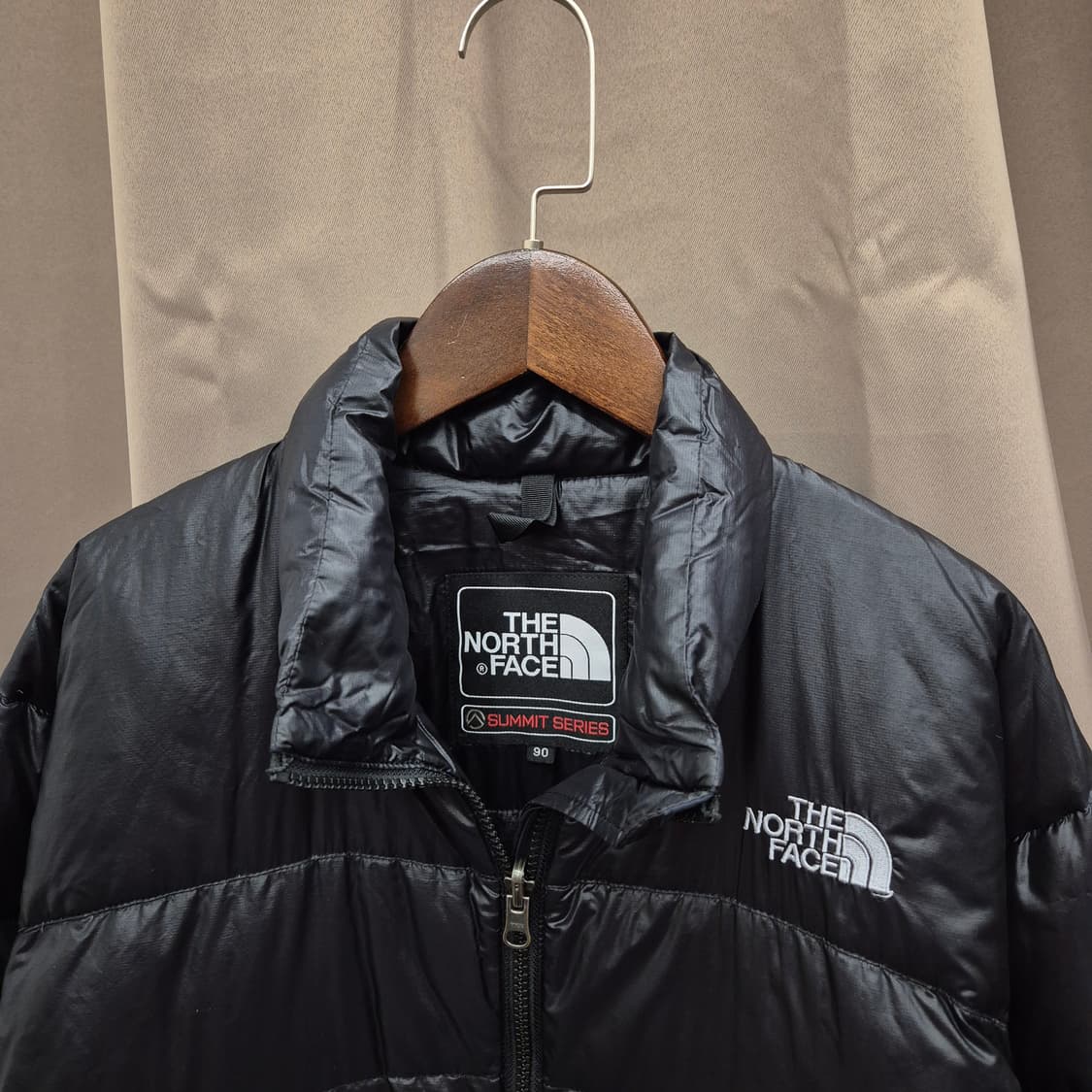 노스페이스 구스 경량 패딩 90 상품이미지2