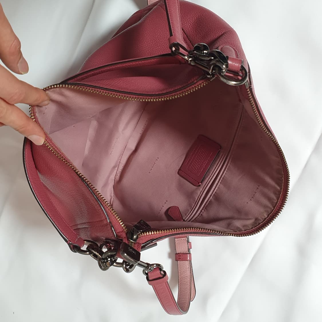 코치 레더 숄더백 크로스백 핑크 상품이미지4