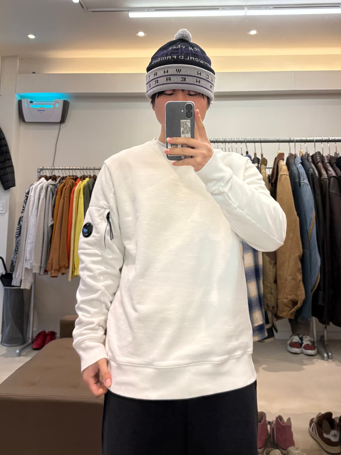 C.P. 컴퍼니 다이애그널 레이즈드 렌즈 와펜 맨투맨 상품이미지8