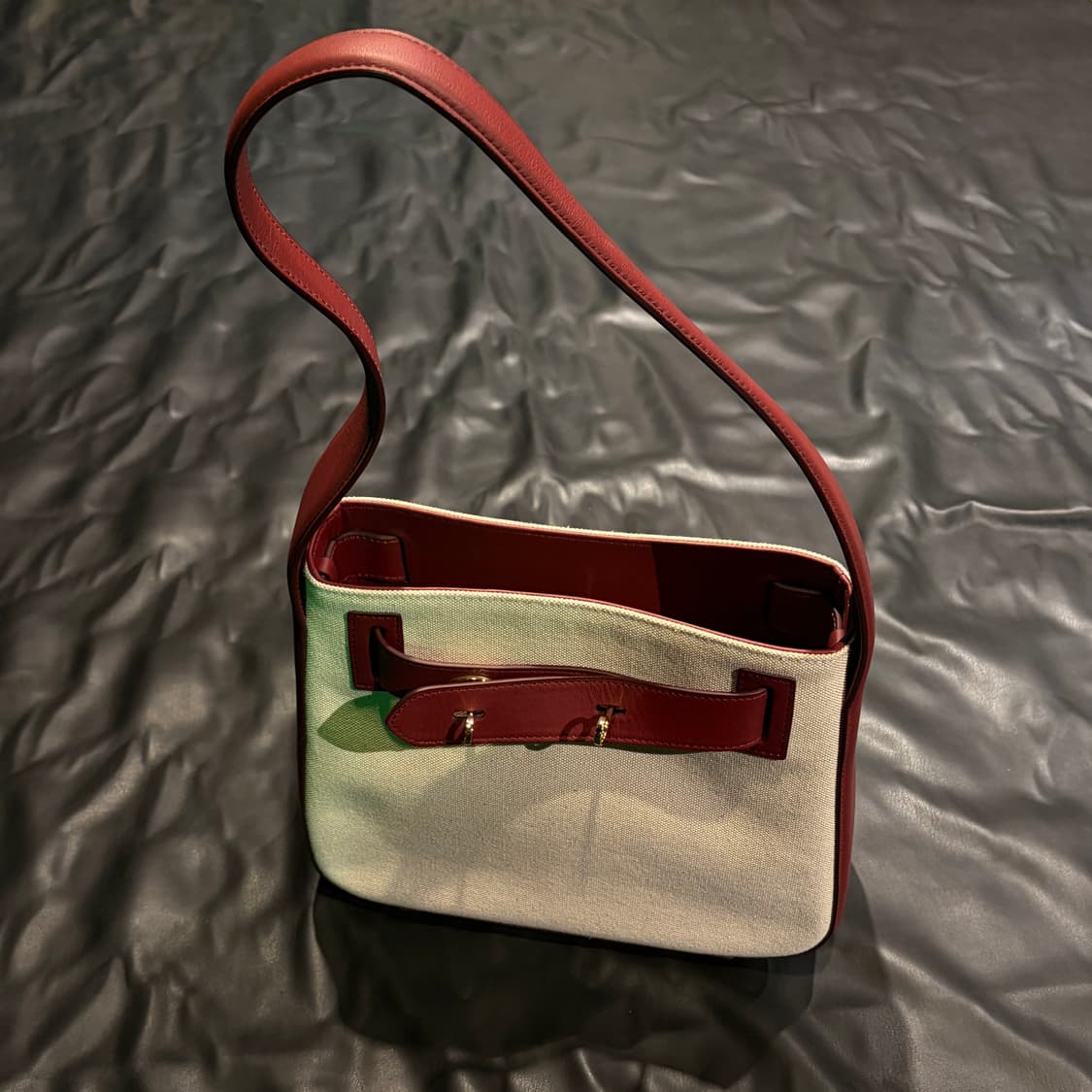 디옵튼 숄더백 상품이미지3