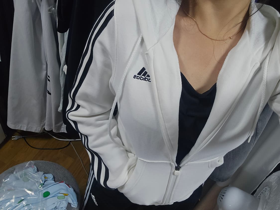 흰검 아디다스 후드집업 상품이미지2