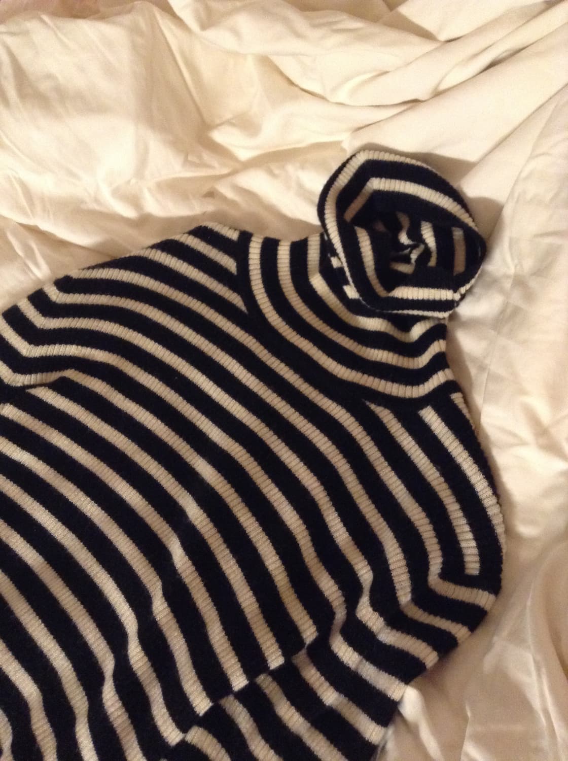 Uniqlo 유니클로 모100 터틀넥 스트라이프 니트 상품이미지2