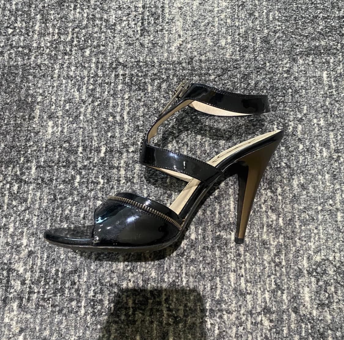 YVES SAINT LAURENT 입생로랑 샌들 힐 상품이미지2