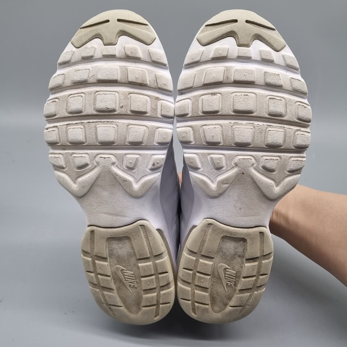 나이키 에어맥스 인비고 운동화220 상품이미지3