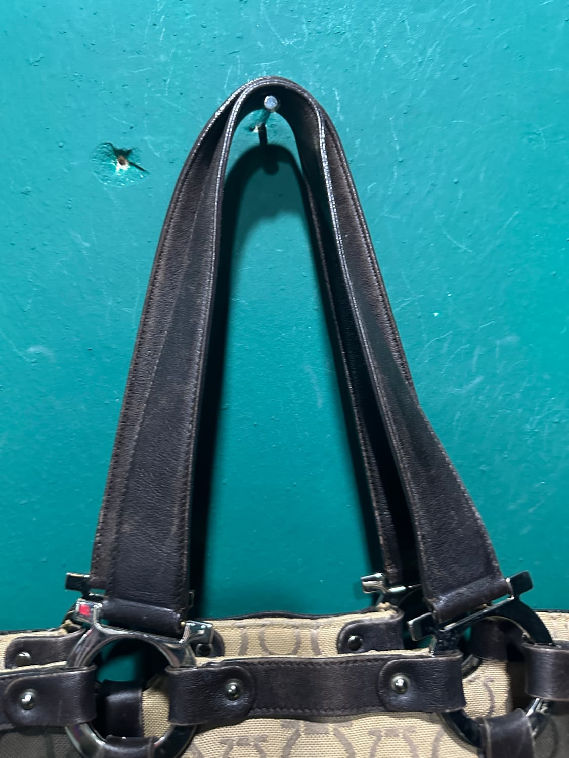 페레가모 간치니 숄더백 상품이미지8