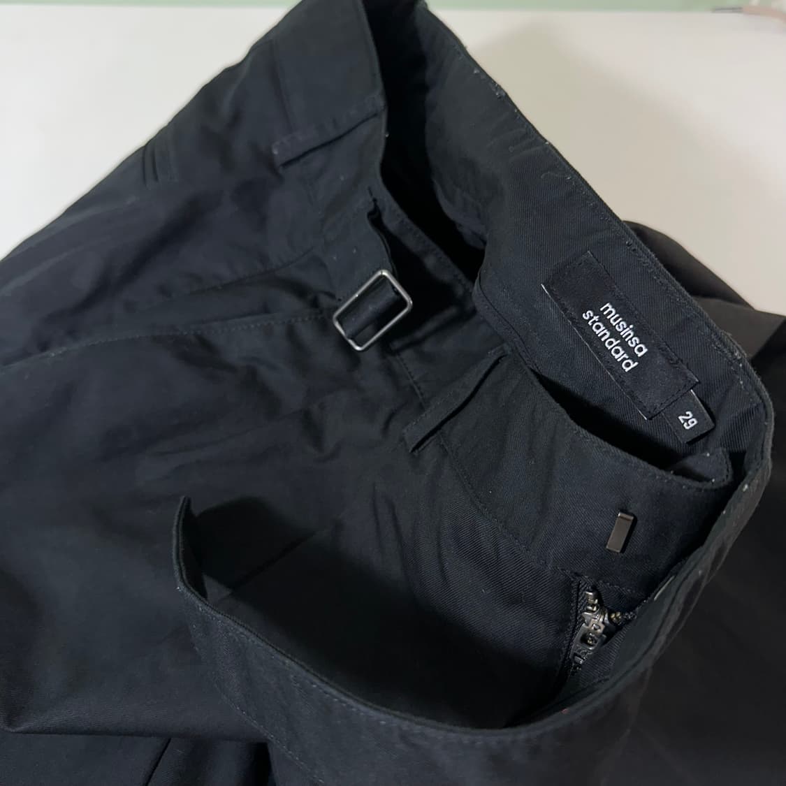 M 무신사스탠다드 투턱 치노반바지 버클쇼츠 상품이미지3