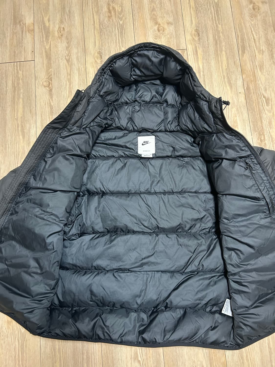 나이키 nsw 스톰핏 윈드러너 후드 패딩 블랙 상품이미지2