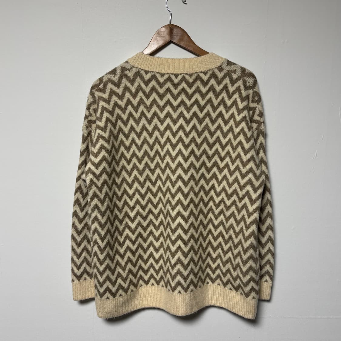  V넥 패턴 니트 FREE 상품이미지2