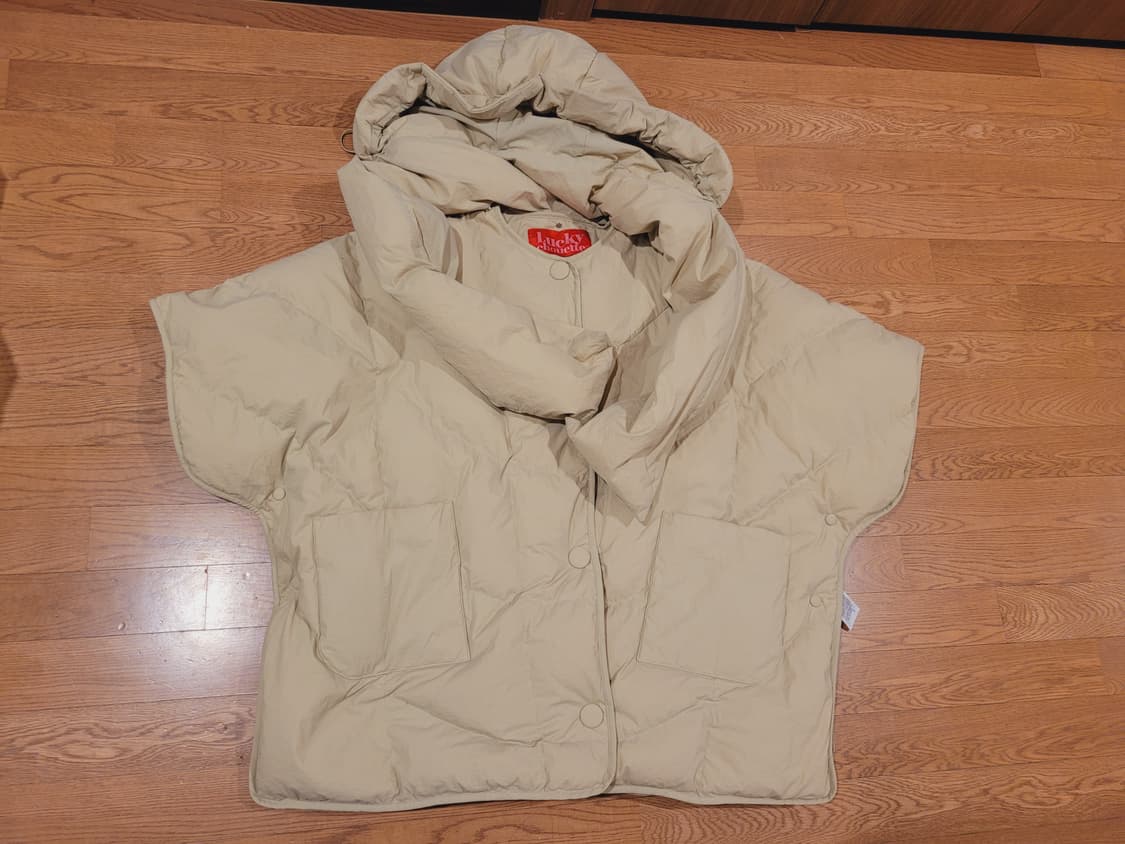 럭키슈에뜨 구스다운 판초패딩55~77 상품이미지1