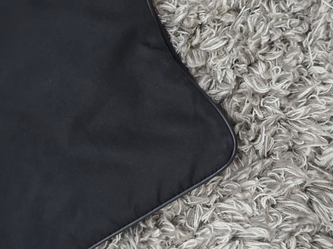 프라다 포코노 나일론 크로스백 메신저백(남녀공용 상태최상) 상품이미지6