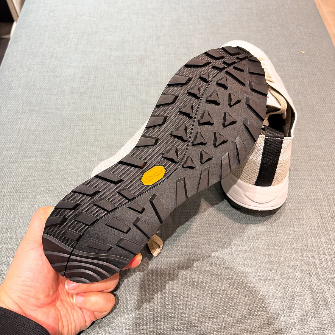 (정품/새상품) KITON 키톤 남성 러닝 니트 스니커즈 상품이미지5