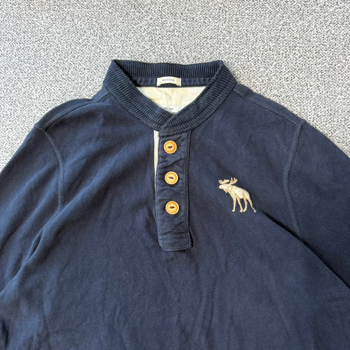 아베크롬비 헨리넥 긴팔티셔츠  상품이미지2