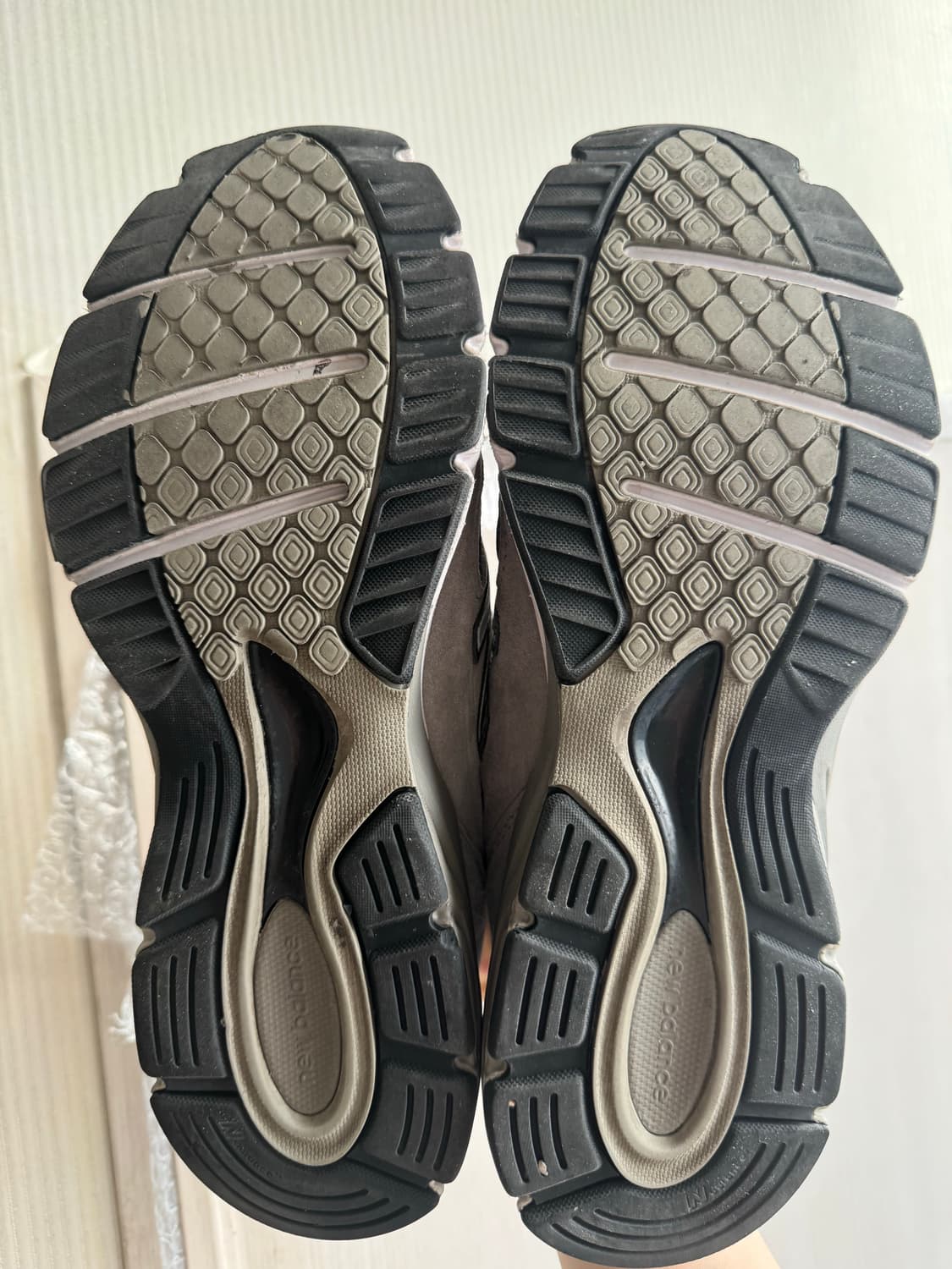 뉴발란스 990 v4 280 상품이미지2