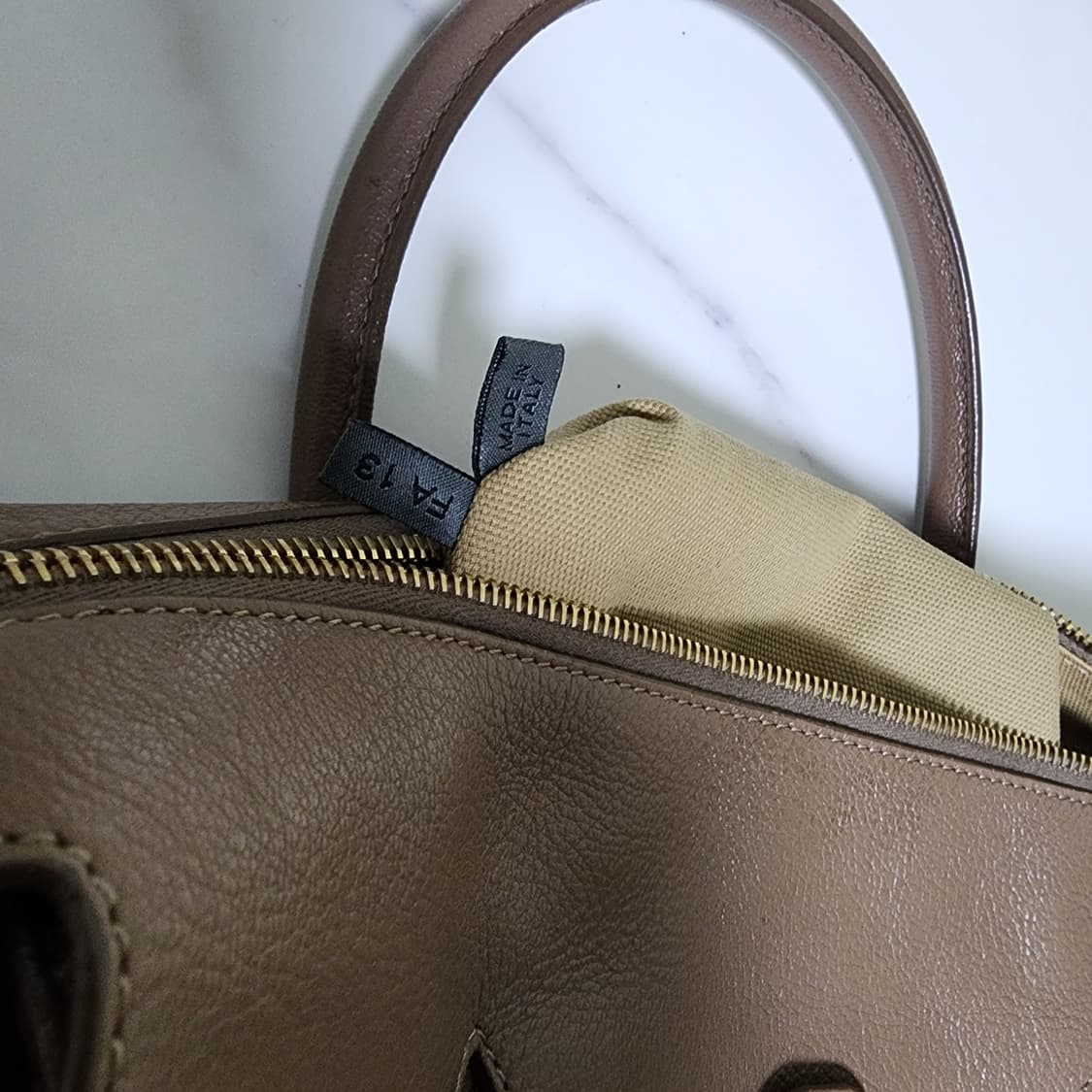 희귀템)  마크 제이콥스 루디 바로크 퀼티드 사첼백( 상태굿) 상품이미지7