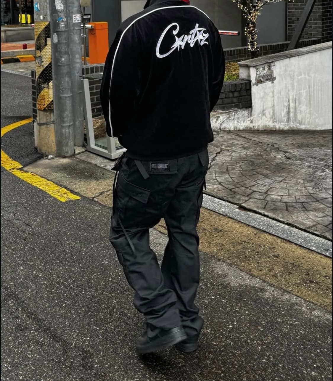 [L]코르테이즈 게릴라즈 카고 트리플 블랙 상품이미지1