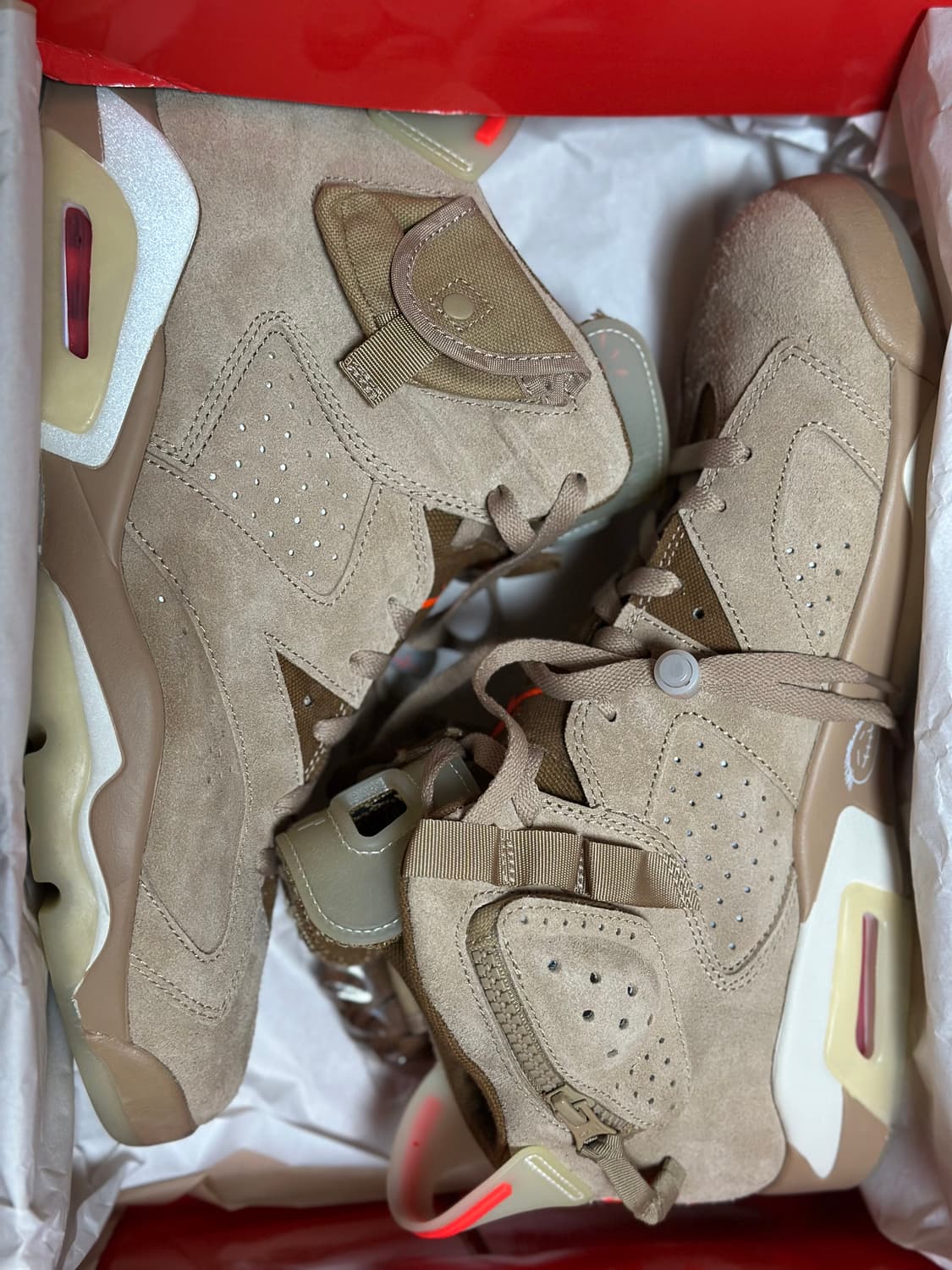 290 나이키X트래비스스캇 조던6 상품이미지2