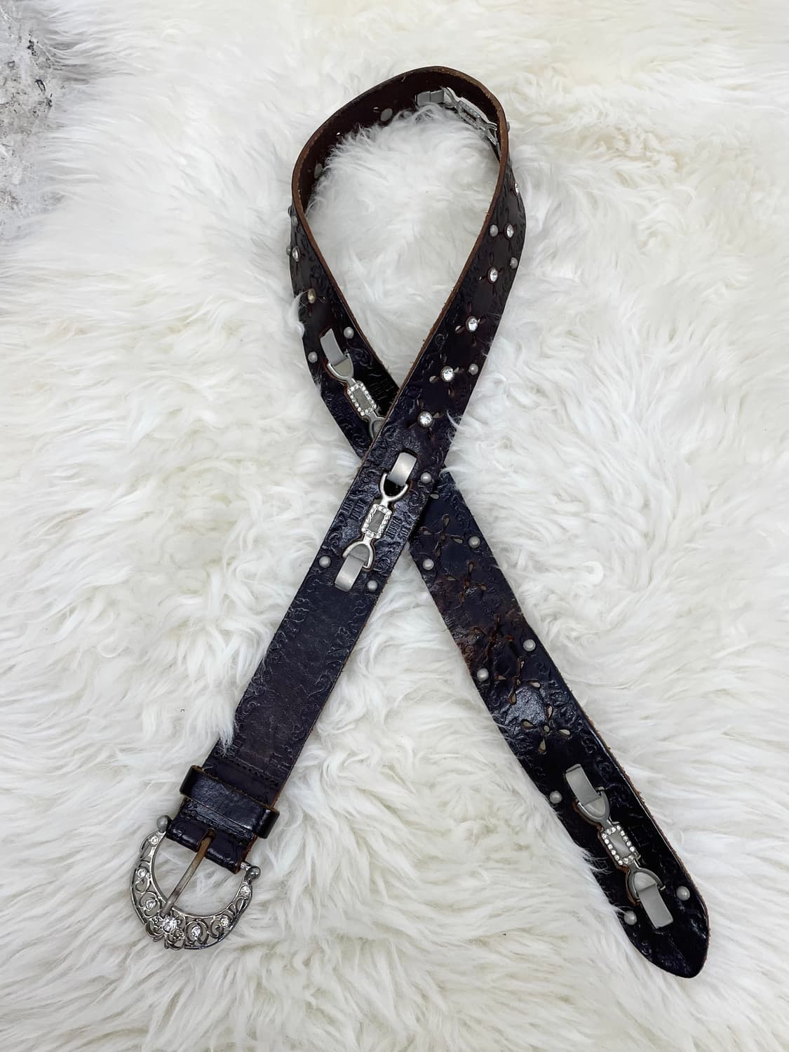 리얼레더 큐빅 펀칭 버클 벨트 상품이미지1