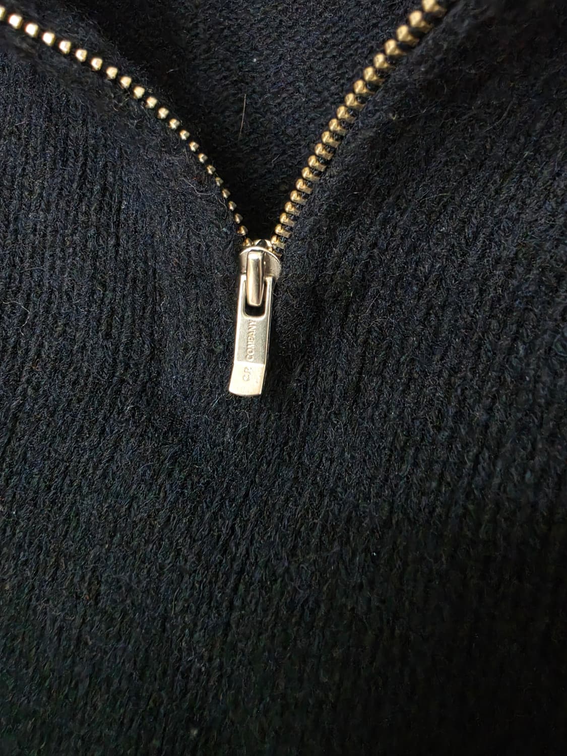 04AW 씨피컴퍼니 울 쿼터 집 니트 상품이미지4