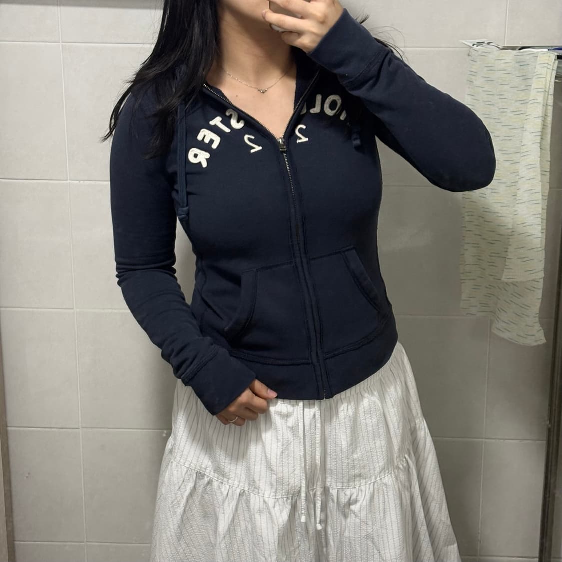 홀리스터 아치로고 네이비 딱붙 후드집업 상품이미지2