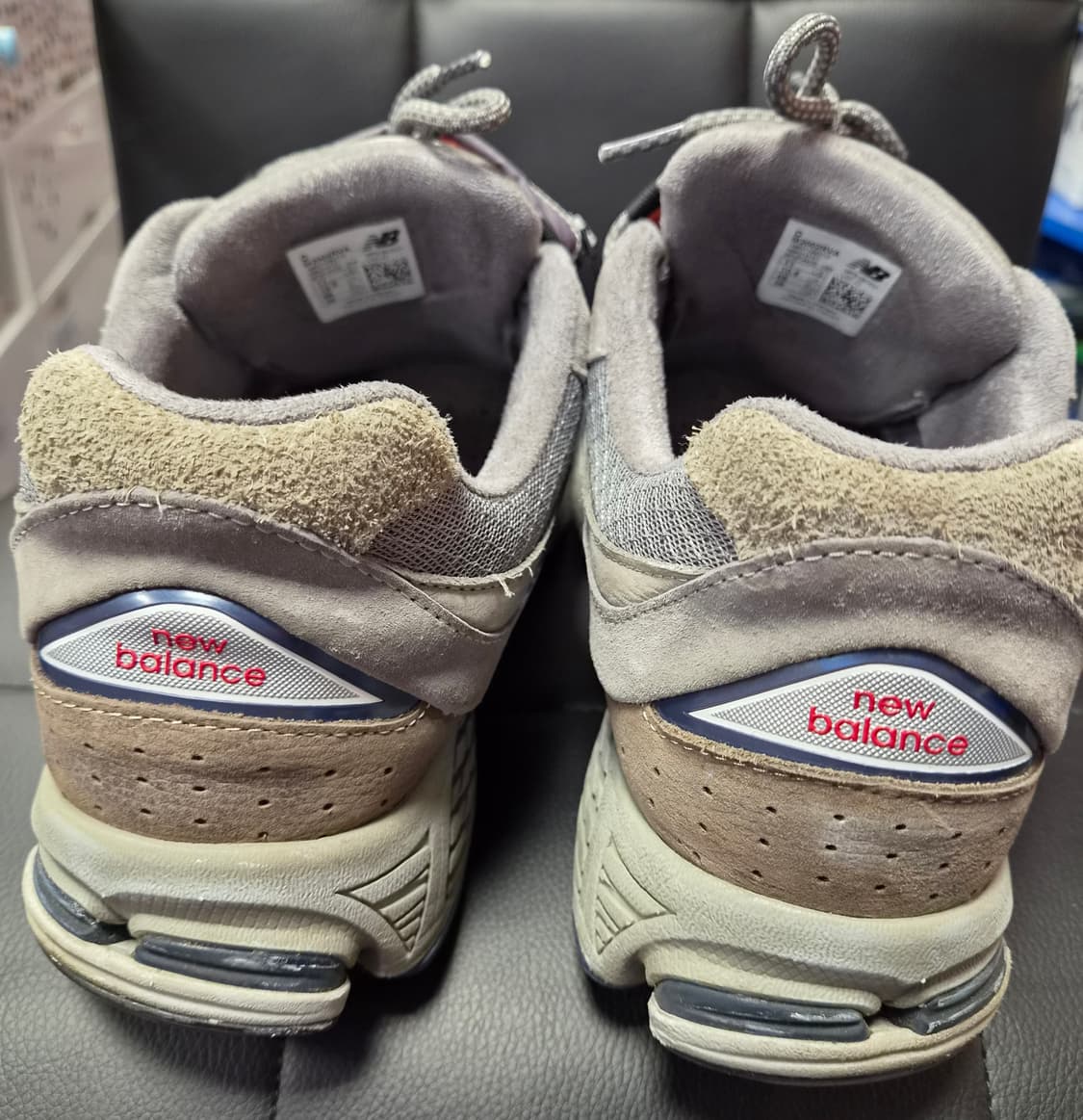 뉴발란스 2002R 프리미엄 빈티지 그레이 상품이미지3