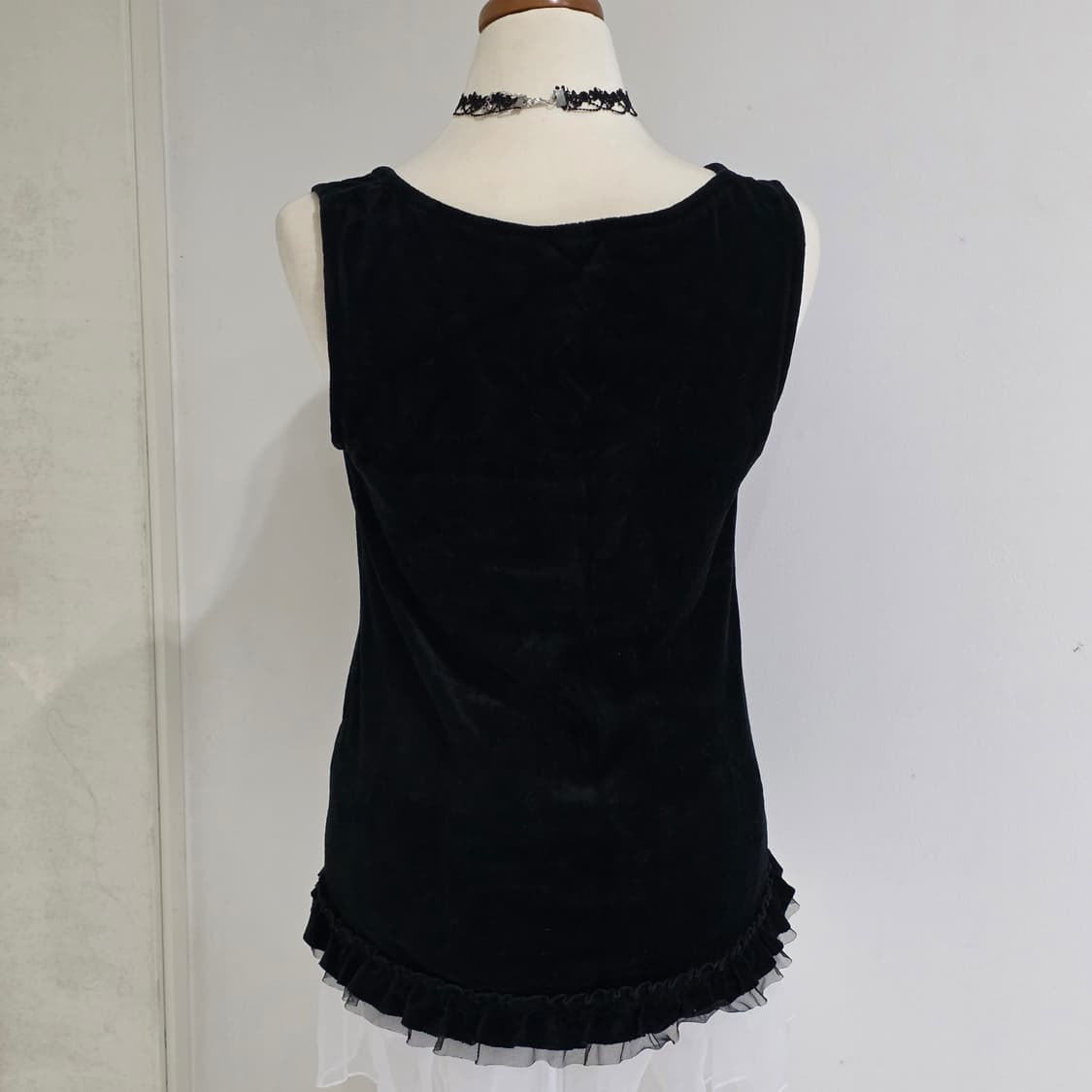 블랙 고딕모리걸 레이스 벨벳 진주버튼 슬리브리스 상품이미지3