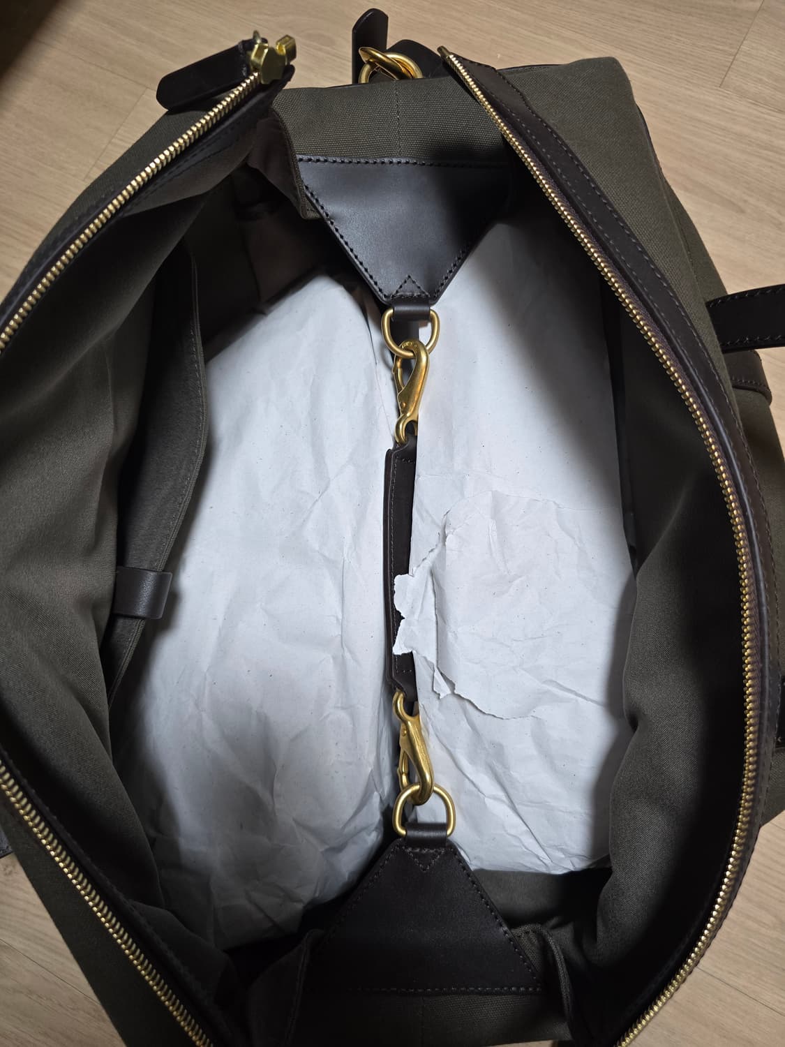 미즈모(Mismo)의 가죽,캔버스 토트백입니다. 상품이미지6