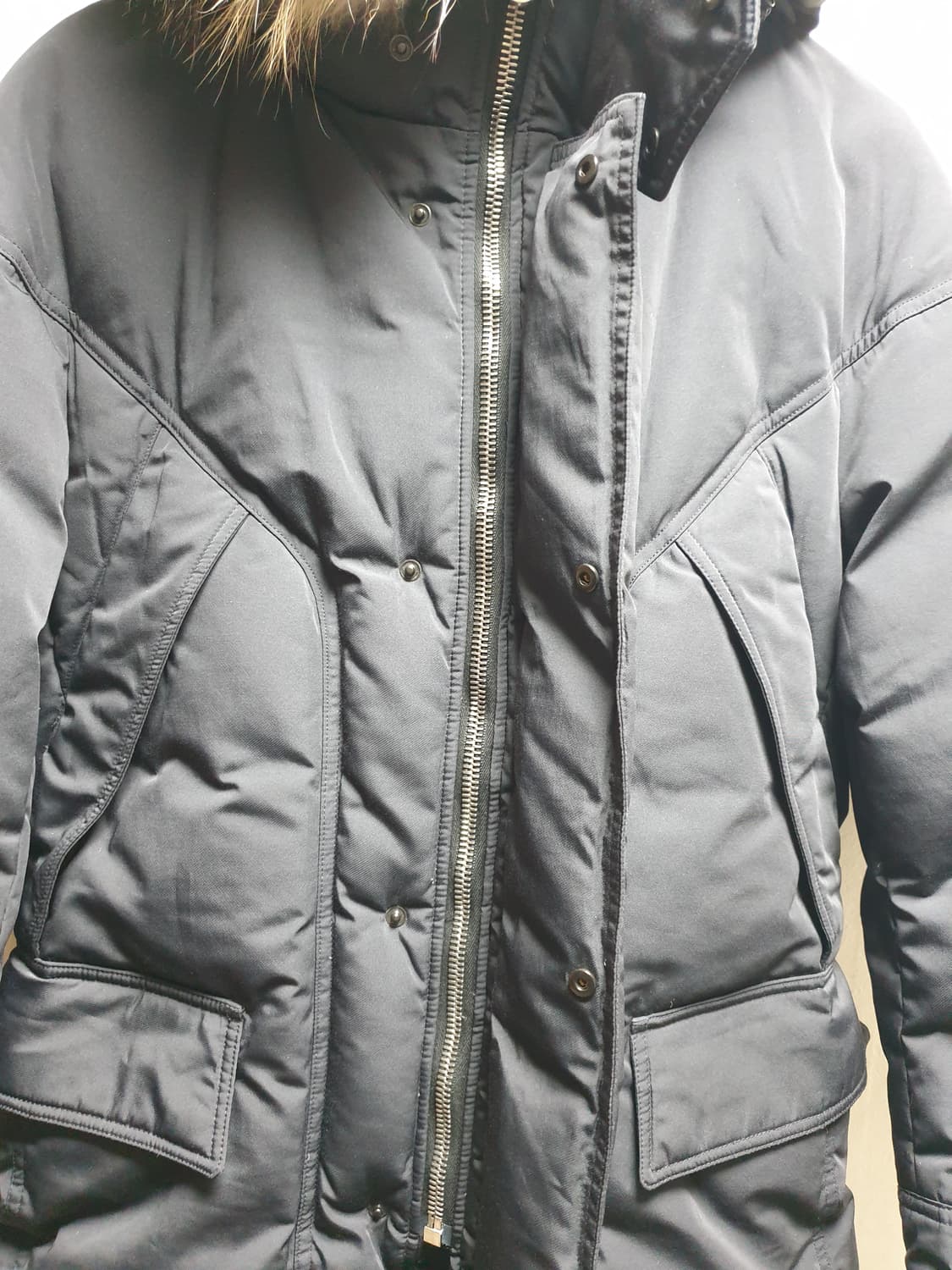 [남95] 타임옴므 너구리퍼 구스패딩 블랙 상품이미지7