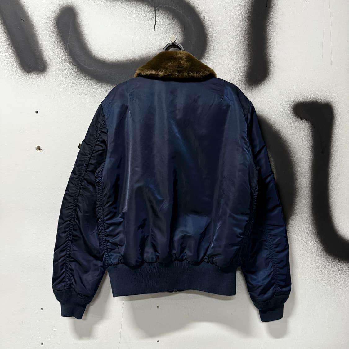 알파인더스트리 퍼 카라 탈부착 B15 플라이트 봄버 자켓 상품이미지2