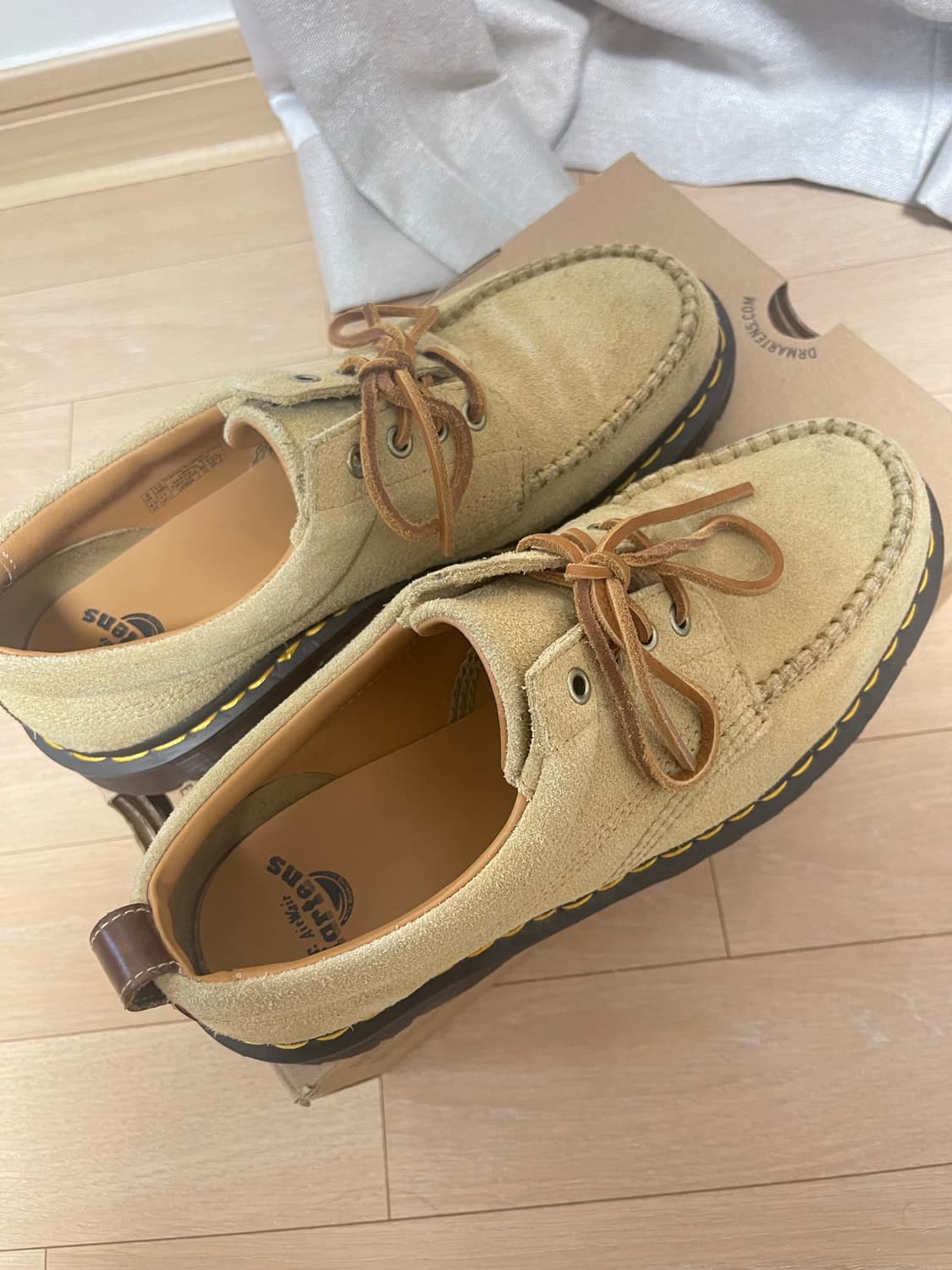 닥터마틴 로웰 버터스카치  상품이미지1