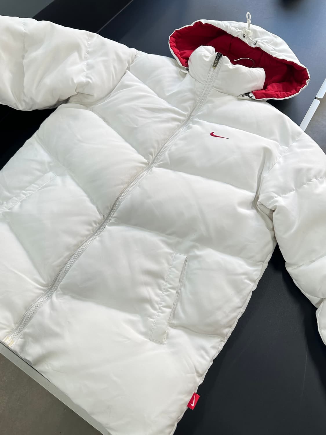 나이키 뉴챔프 스우시 패딩 화이트 상품이미지4