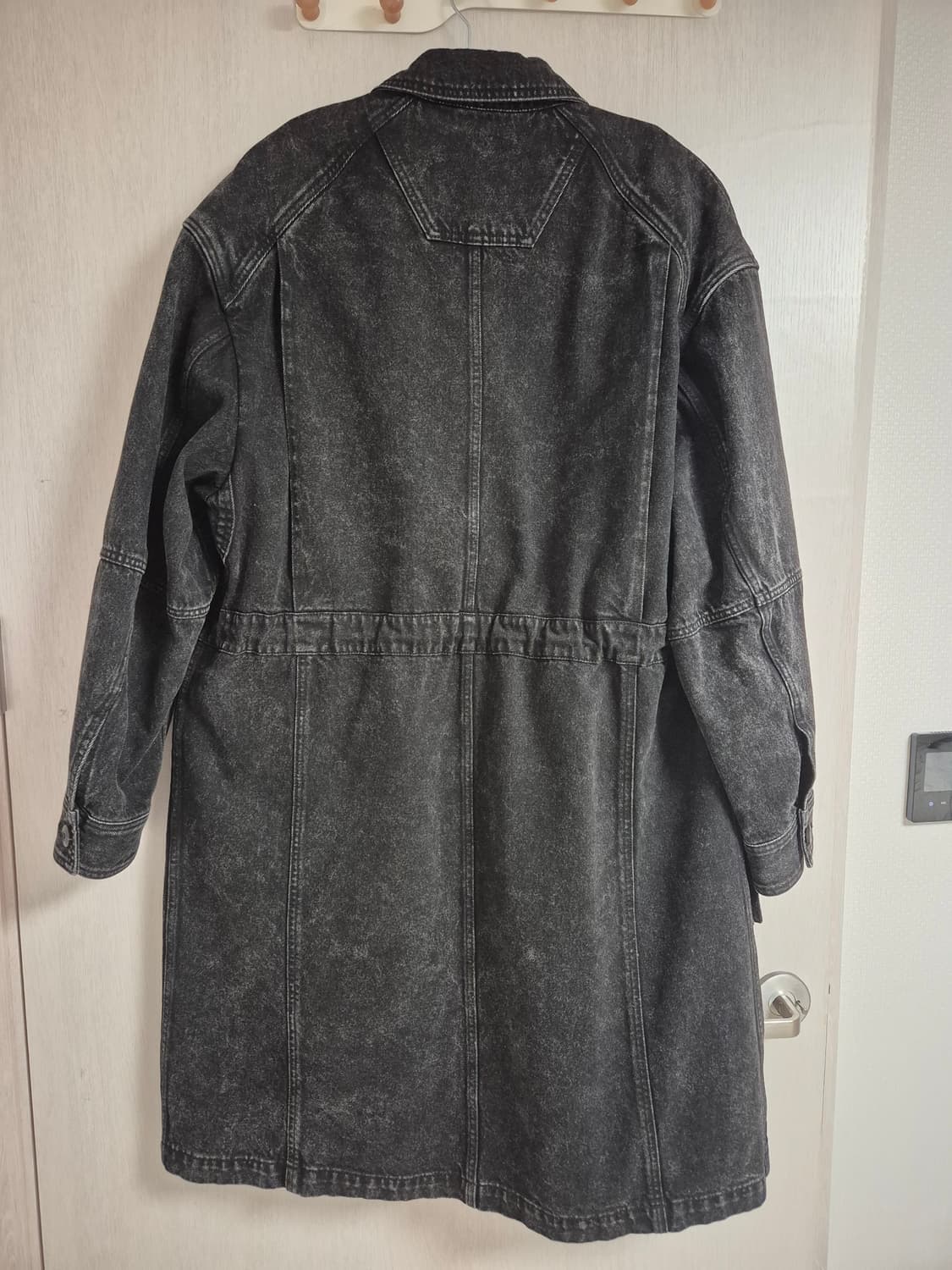 JUUN.J 데님 아웃포켓 디테일 롱 카코트 - 블랙 준지 44사이즈 상품이미지3