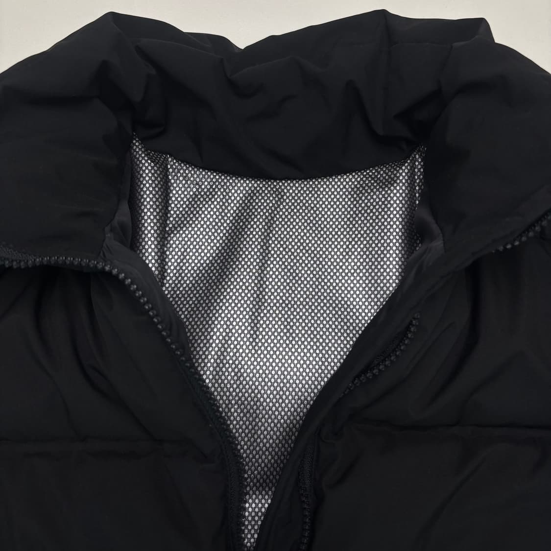 라퍼지스토어 덕다운 심리스 미니멀 푸퍼 숏패딩 상품이미지3