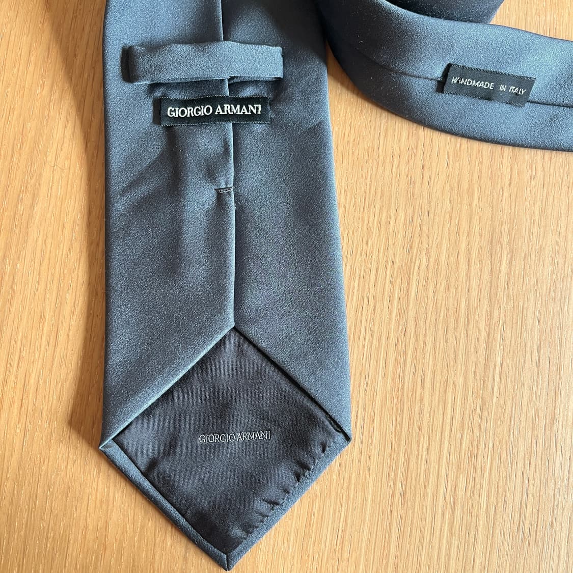 조르지오 아르마니 핸드메이드 솔리드 넥타이 상품이미지2