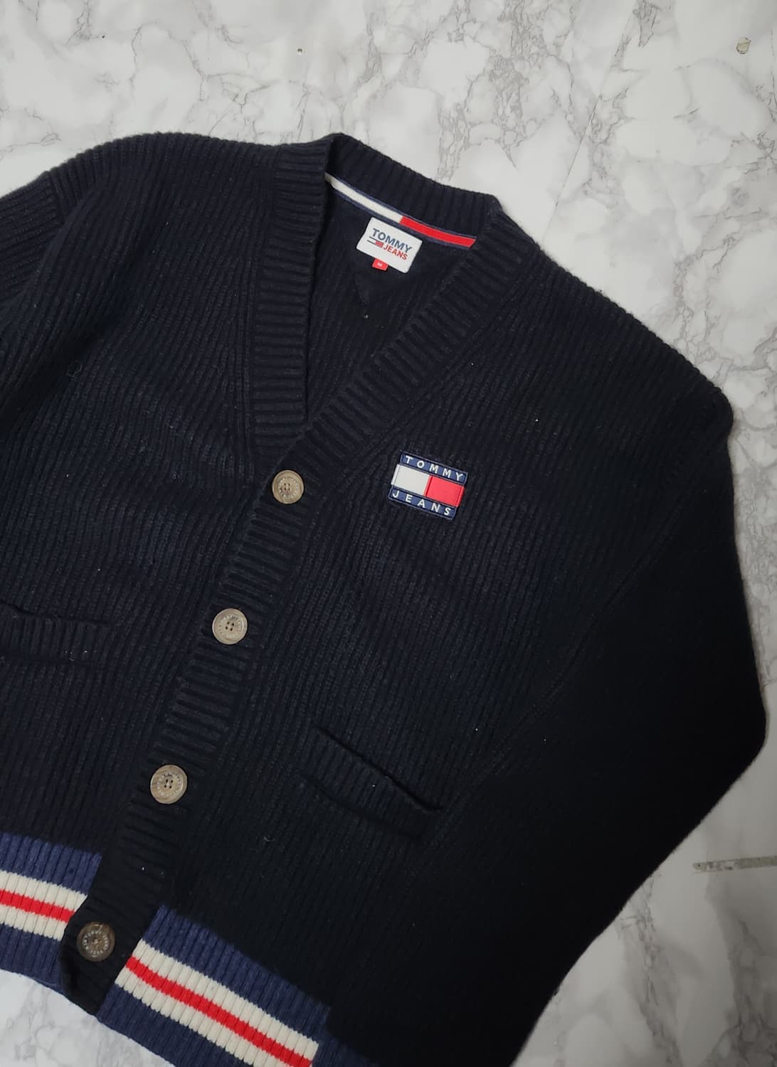 타미힐피거 뱃지 니트 오버핏 가디건 상품이미지1