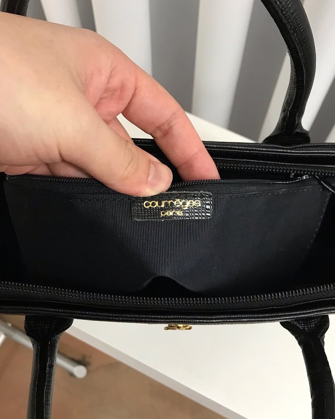 꾸레쥬 금장 사피아노 레더 토트백 상품이미지7