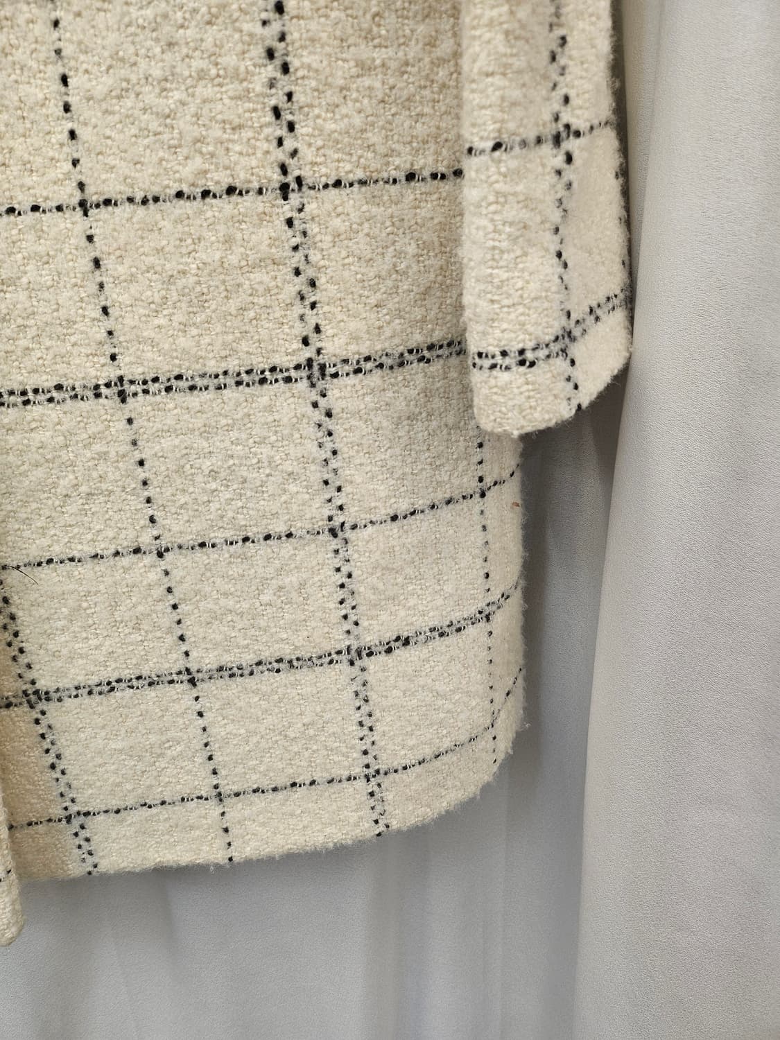 A.P.C. 체크 패턴 아이보리 코트 34 상품이미지5