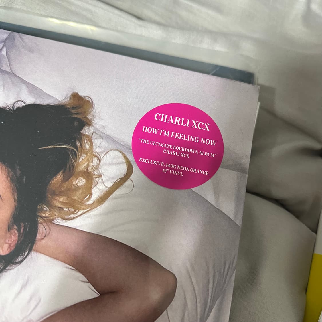 [미개봉] 찰리 XCX 정규 4집 LP 오렌지 팝니다 상품이미지2