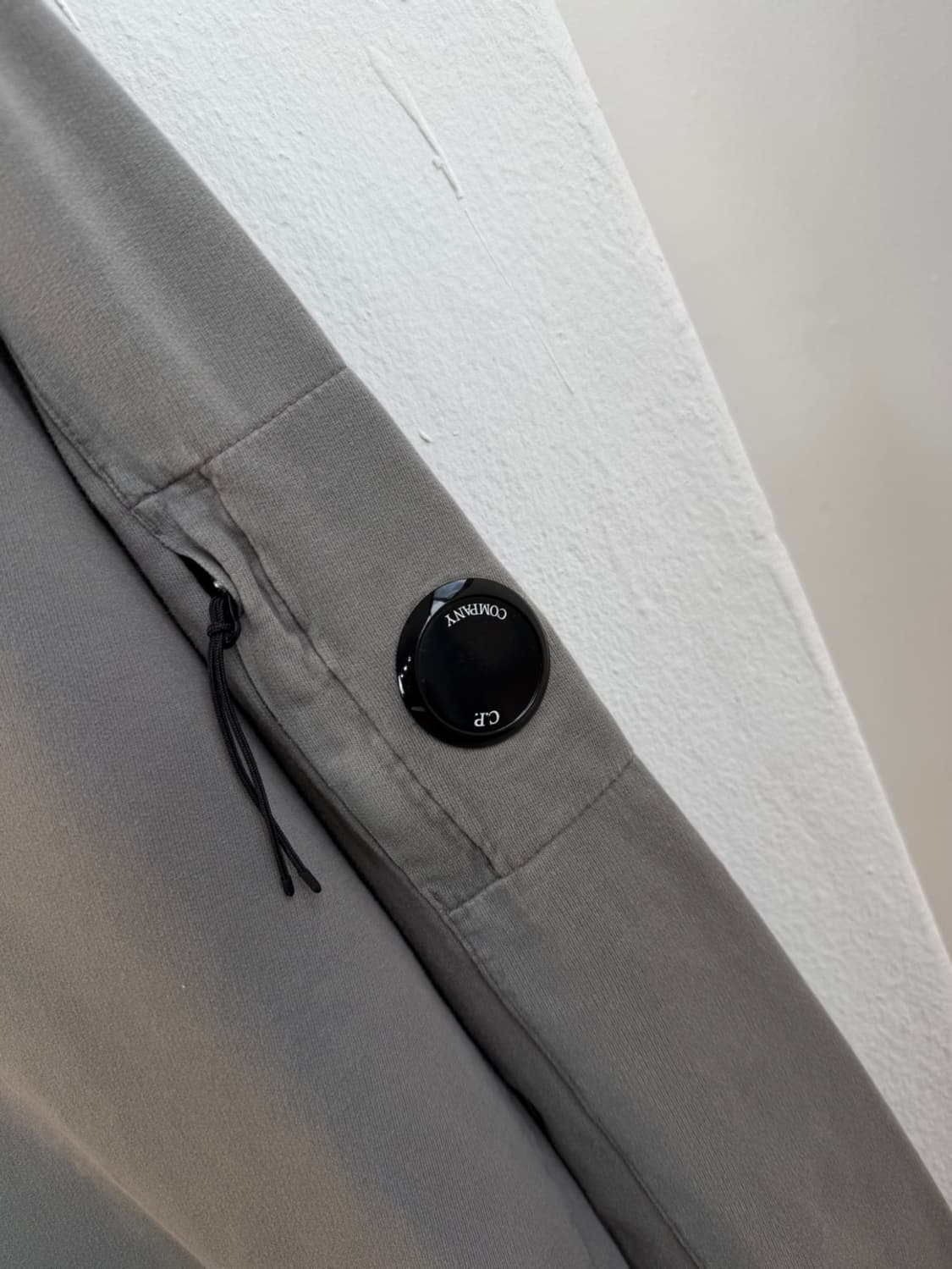 CP 컴퍼니 렌즈 롱 슬리브  상품이미지3